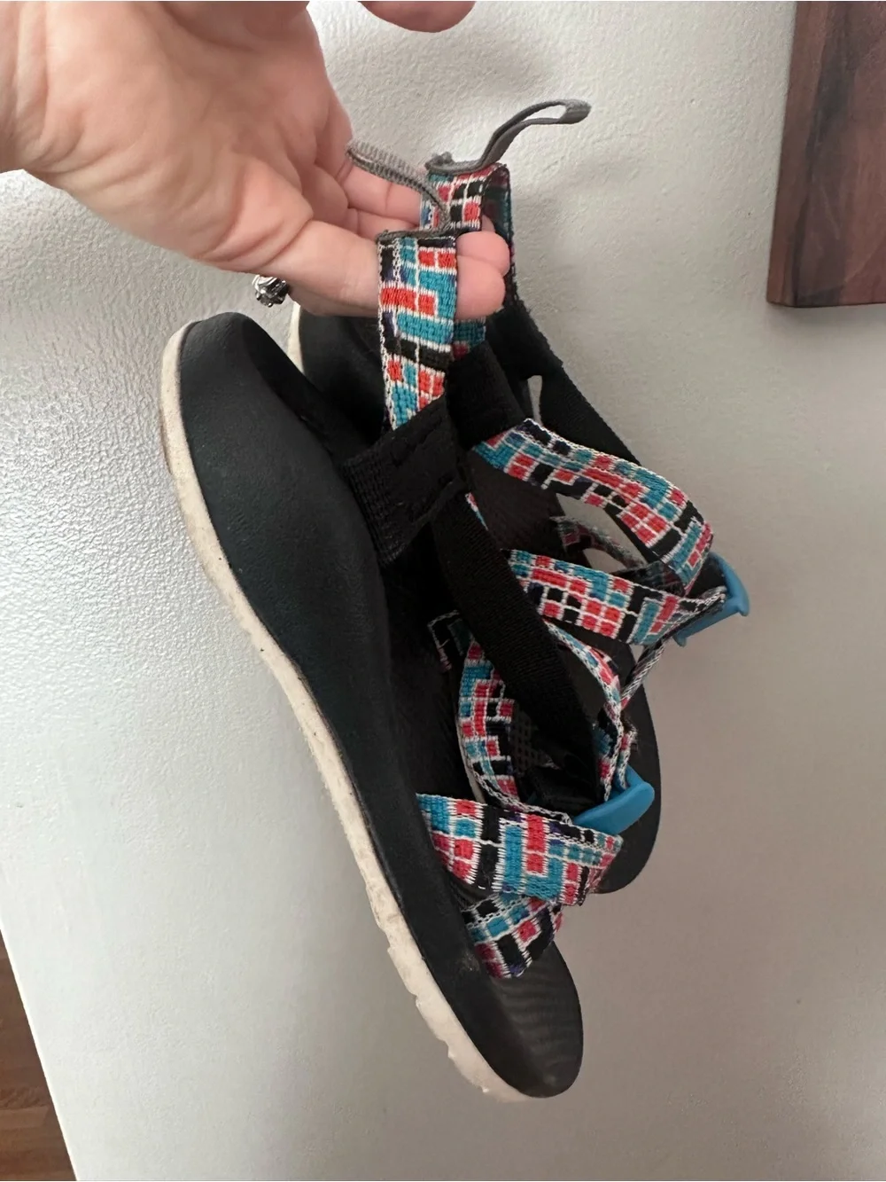 Chaco kid Sandal with Multicolor Geometric Straps